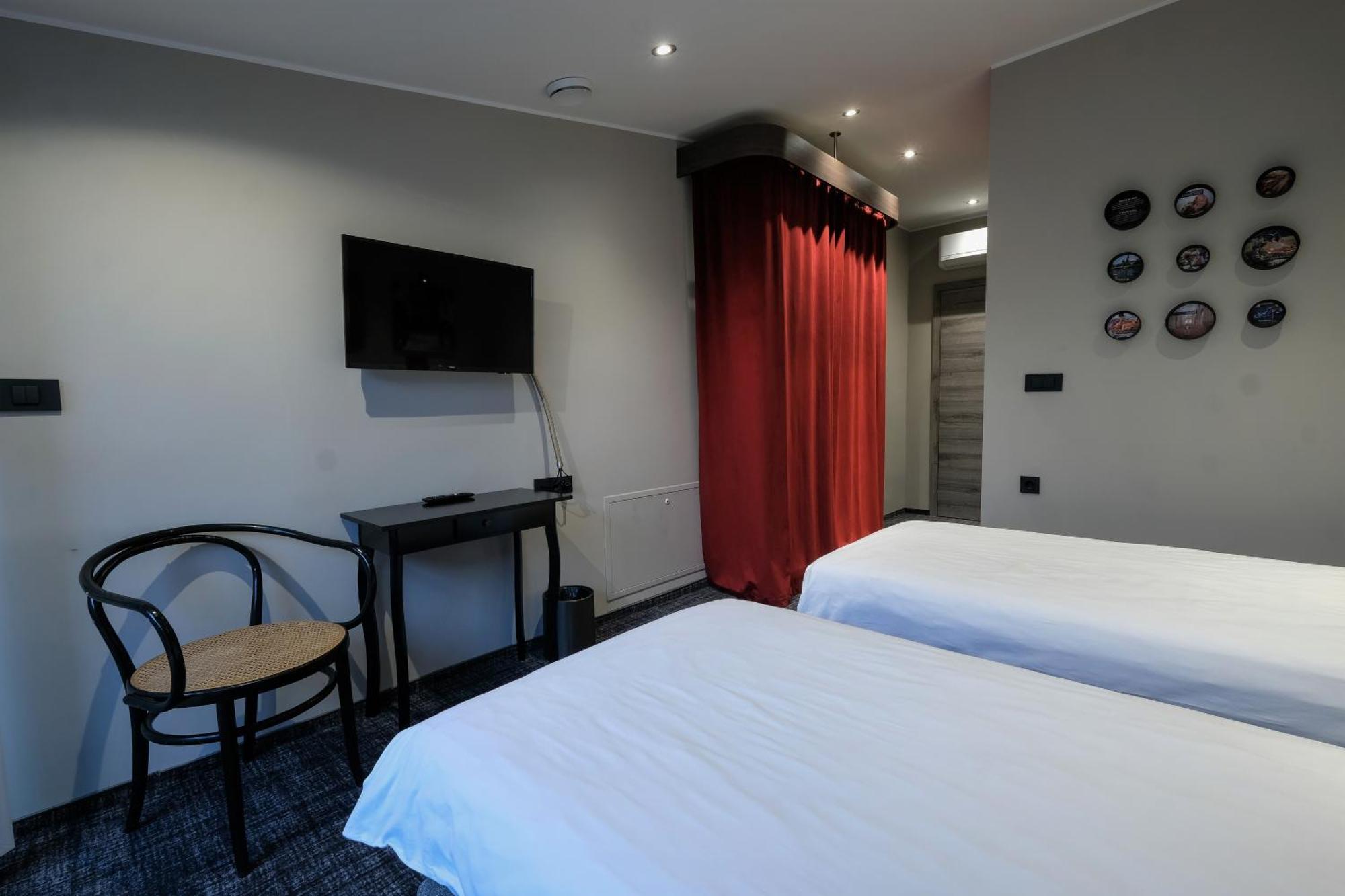 Hotel Kunst Krško Værelse billede